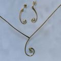 18ct gold necklace and earrings