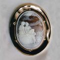 Classical Italian onyx Cameo Brooch